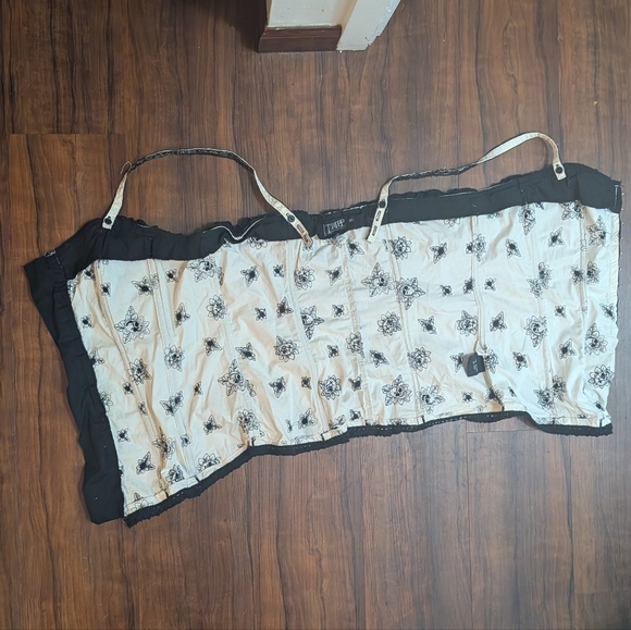 Tripp NYC Vtg ivory cotton Boned corset with black embroidered flower skulls XXL - Picture 8 of 13